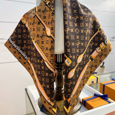 MONOGRAM CONFIDENTIAL 方巾 【18mm顶级真丝双面同色丝巾】 Monogram Confident MONOGRAM CONFIDENTIAL 方巾 【18mm顶级真丝双面同色丝巾】 Monogram Confident