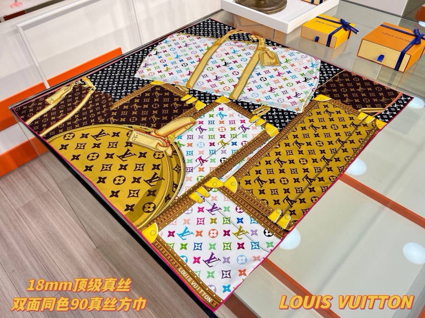 LV X TM MONOGRAM MULTICOLOR COLLECTOR SQUARE 90方巾 路易威登携手日本艺术
