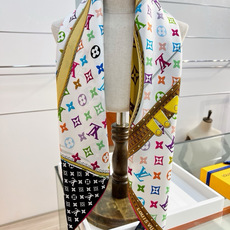 LV X TM MONOGRAM MULTICOLOR COLLECTOR SQUARE 90方巾 路易威登携手日本艺术 LV X TM MONOGRAM MULTICOLOR COLLECTOR SQUARE 90方巾 路易威登携手日本艺术
