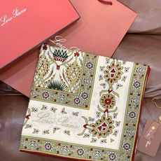 💟ETRo 秋冬抢先 上新💞【双面同色丝绒方巾】手工卷边山羊绒和真丝混纺披肩(70%山羊绒,30%桑蚕丝) 这款披肩采用 💟ETRo 秋冬抢先 上新💞【双面同色丝绒方巾】手工卷边山羊绒和真丝混纺披肩(70%山羊绒,30%桑蚕丝) 这款披肩采用
