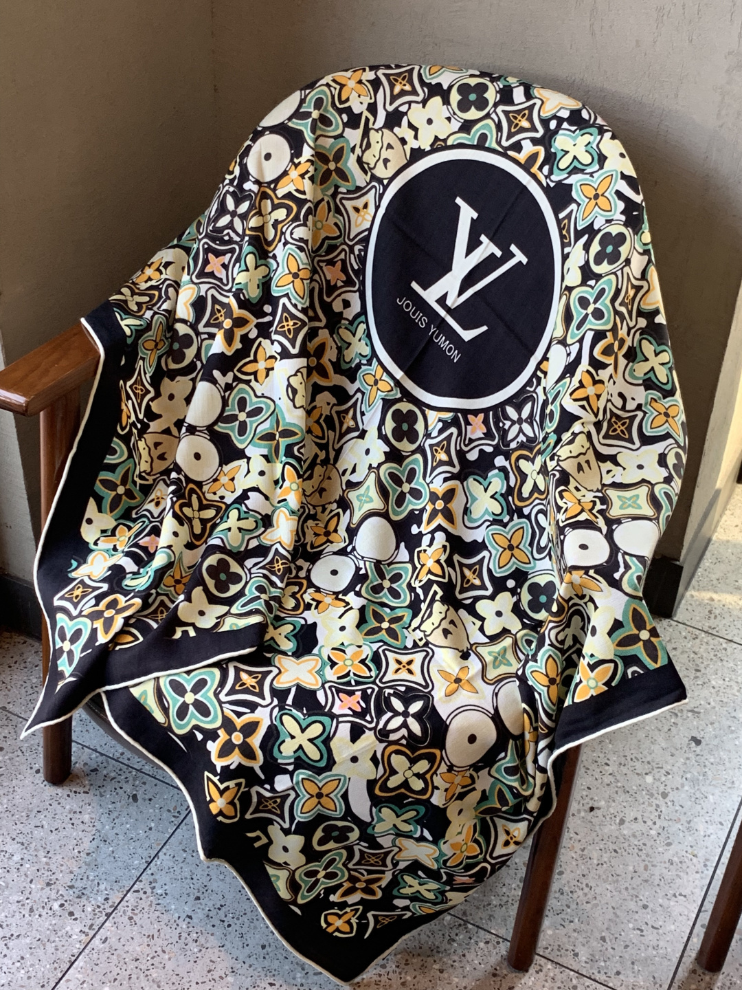 JARDIN DES PLANTES 140双面丝绒～ 【LV秋冬新品】 Jardin Des Plantes 丝绒披肩