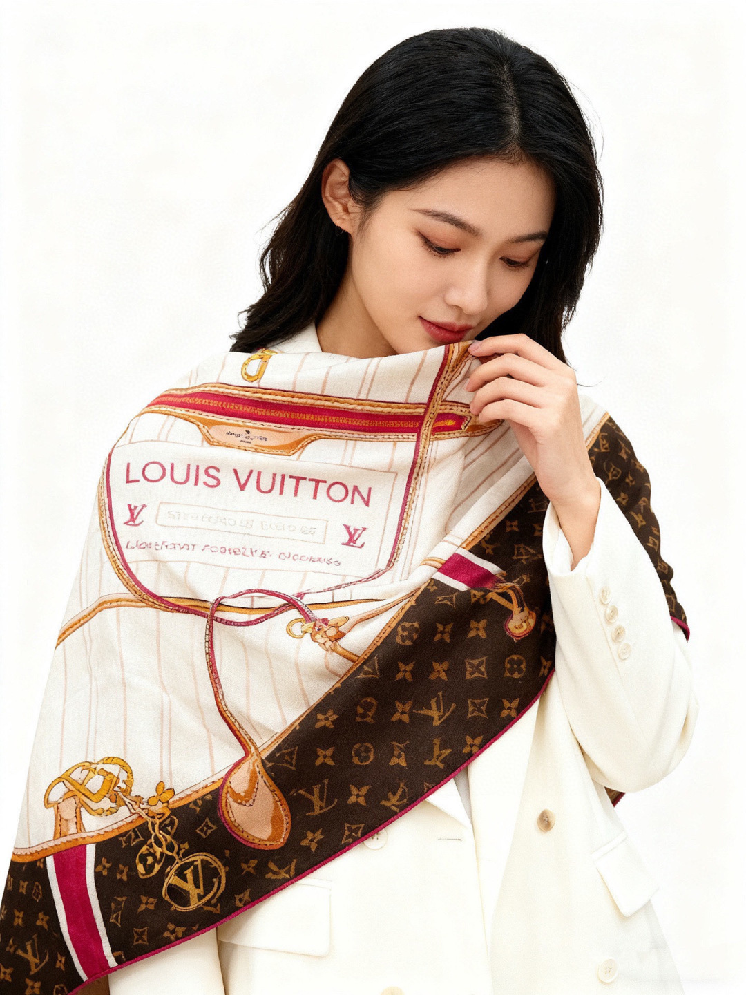 MY NEVERFULL 140丝绒方巾 【140顶级丝绒双面同色】 My Neverfull 丝绒方巾回溯 Never