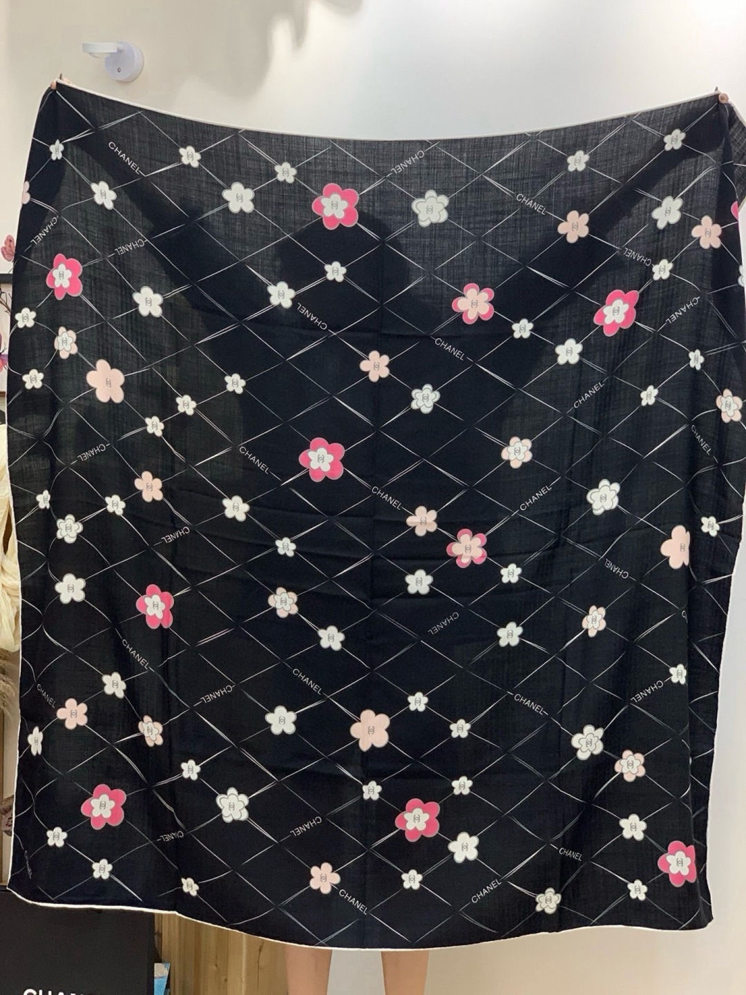 📦新款💖💖🏻🏻【山茶花印花140】140丝绒双面同色印花方巾‼️抢‼️VIP推荐 ‼️下手一定要快【高端 大爱 ‼️纯羊