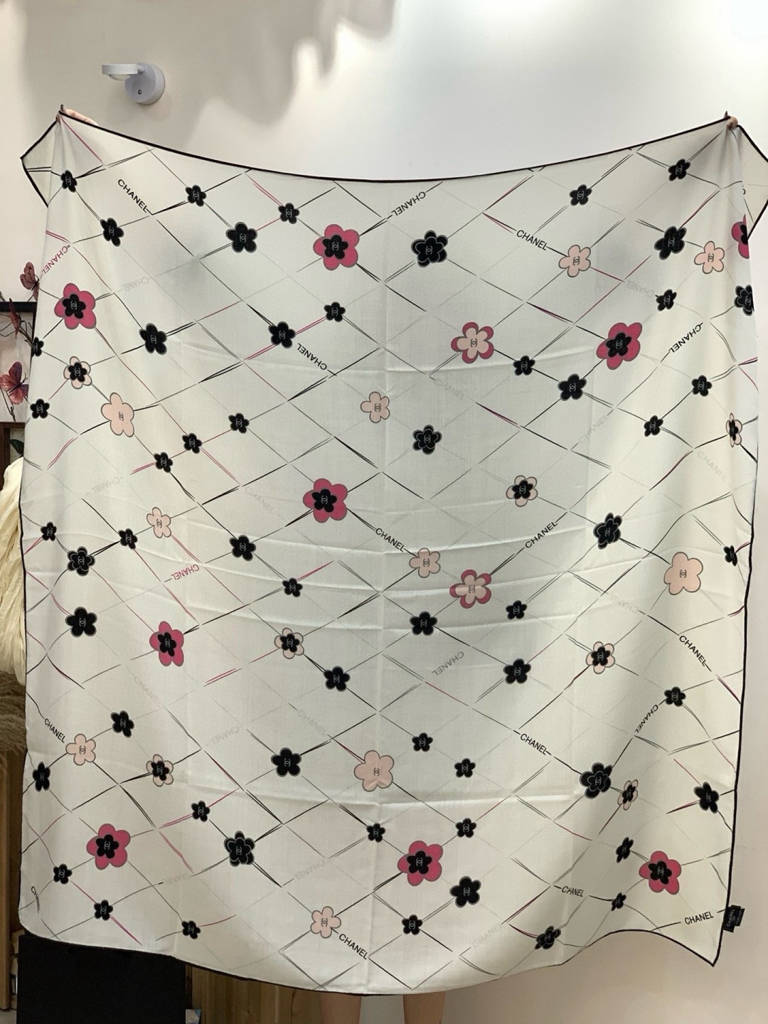 📦新款💖💖🏻🏻【山茶花印花140】140丝绒双面同色印花方巾‼️抢‼️VIP推荐 ‼️下手一定要快【高端 大爱 ‼️纯羊