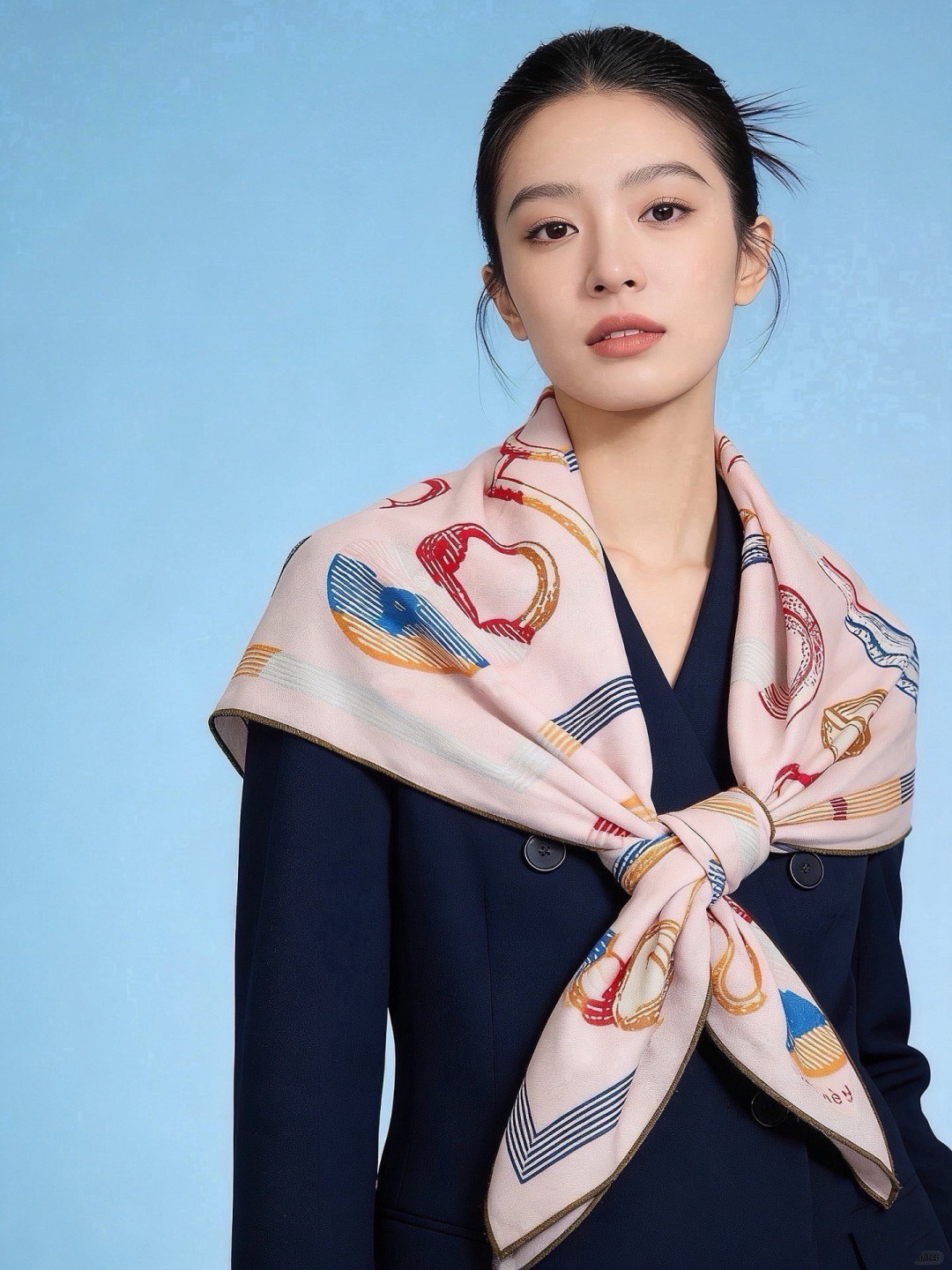 爱马仕(Hermes)【💗】 | “马具故事的诗意回顾”140披肩  【上新❤️】 永远秉承高品质 手工卷边羊绒和真丝混