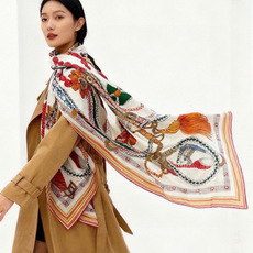 “编织鞍带”140方巾~Hermes 手工卷边丝绒方巾(30%桑蚕丝70%羊绒) 这款爱马仕的经典单品展现强大而迷人的 “编织鞍带”140方巾~Hermes 手工卷边丝绒方巾(30%桑蚕丝70%羊绒) 这款爱马仕的经典单品展现强大而迷人的
