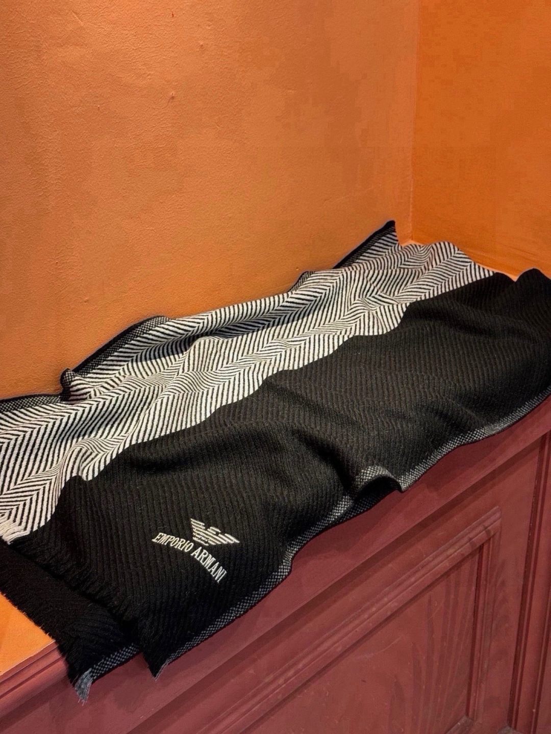 EMPORIO ARMANI。EA阿玛尼。秋冬新品，男士羊绒围巾。，无敌贴身质感，弹力极好，超级搭配王，EA每年必出的经