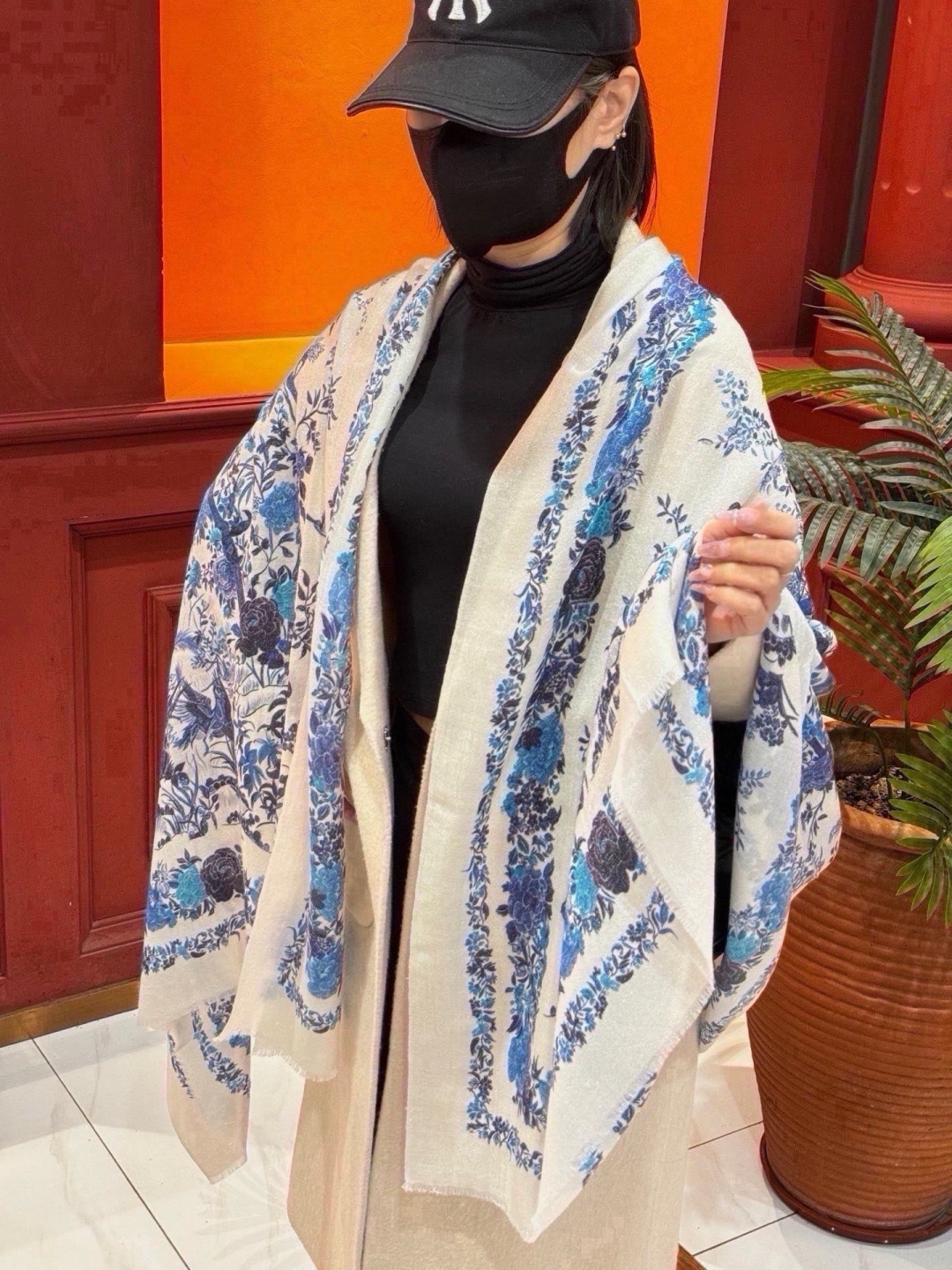 会发光发亮的围巾 羊绒新款🆕👏买了都说好看‼️推荐💕爱马仕羊绒方巾，顶级工艺超值‼️爱马仕专柜爆款🎁💟立体呈现图案纹路实