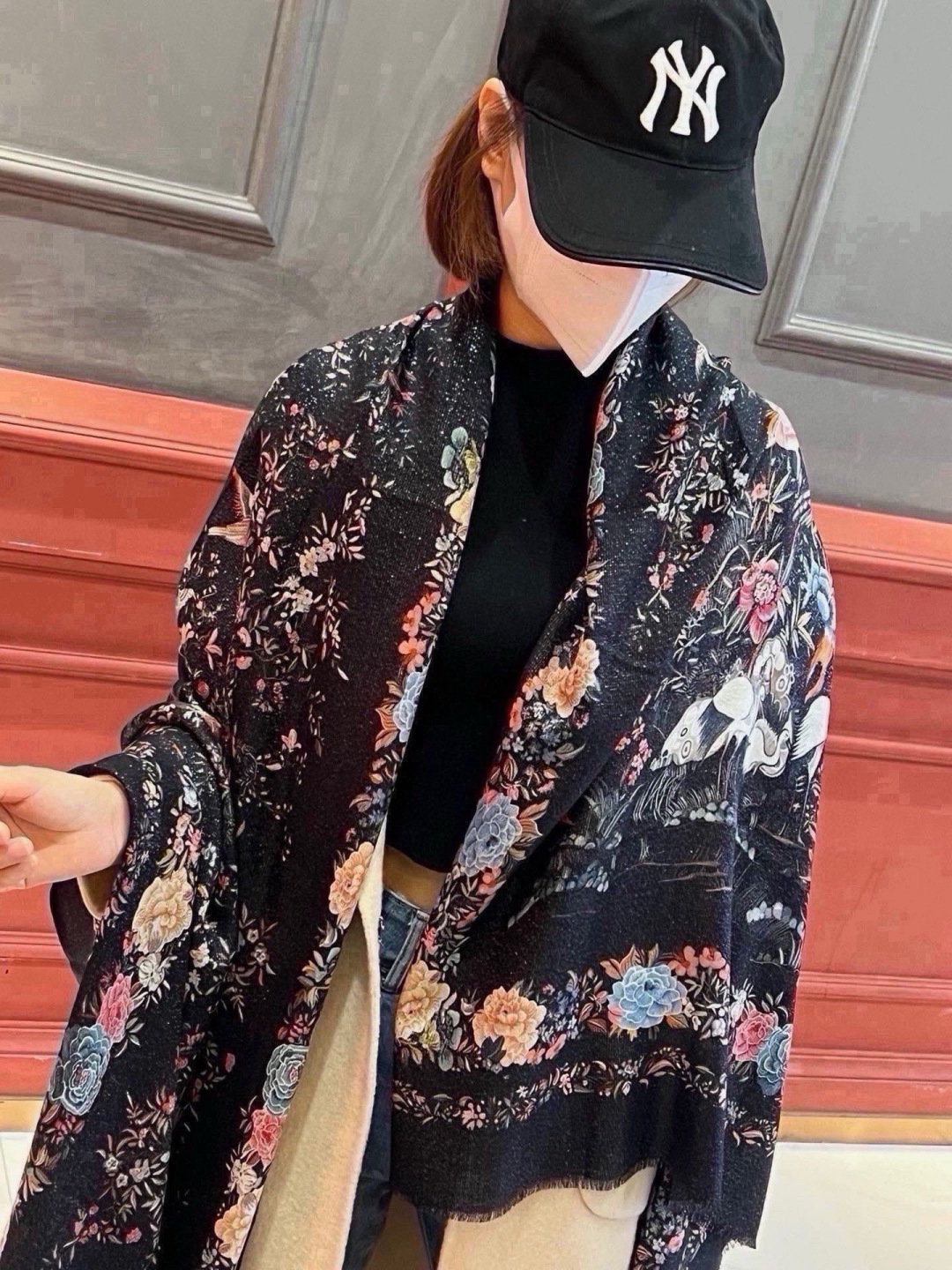 会发光发亮的围巾 羊绒新款🆕👏买了都说好看‼️推荐💕爱马仕羊绒方巾，顶级工艺超值‼️爱马仕专柜爆款🎁💟立体呈现图案纹路实