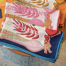 🆕 LV x TM 140披肩 【140顶级丝绒双面同色披肩】 本款L Multicolor披肩出自路易威登与知名日本 🆕 LV x TM 140披肩 【140顶级丝绒双面同色披肩】 本款L Multicolor披肩出自路易威登与知名日本