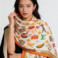 🆕 LV x TM 140披肩 【140顶级丝绒双面同色披肩】 本款L Multicolor披肩出自路易威登与知名日本 🆕 LV x TM 140披肩 【140顶级丝绒双面同色披肩】 本款L Multicolor披肩出自路易威登与知名日本