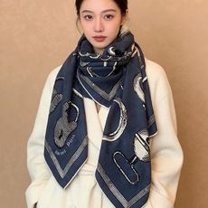 🆕 爱马仕(Hermes)【💗】 | “马具故事的诗意回顾”140披肩 【上新❤️】 永远秉承高品质 手工卷边羊绒和 🆕 爱马仕(Hermes)【💗】 | “马具故事的诗意回顾”140披肩 【上新❤️】 永远秉承高品质 手工卷边羊绒和