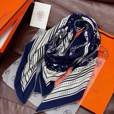 🆕 上新💕🔥丝绒方巾 【爱马仕。春夏 亚马逊的庆典 Bandana,佩斯利花纹,生机勃勃的图案】(双面同色方巾)这款H 🆕 上新💕🔥丝绒方巾 【爱马仕。春夏 亚马逊的庆典 Bandana,佩斯利花纹,生机勃勃的图案】(双面同色方巾)这款H