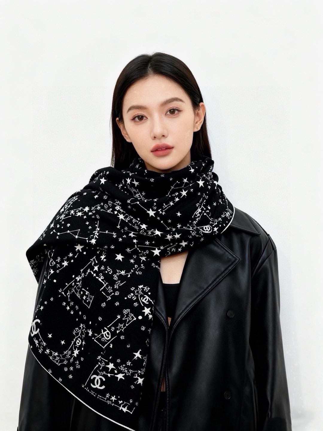 🆕   Chanel ~新品～ 【140顶级丝绒双面同色】 繁星点点与双C的完美结合 适合各种场合搭配使用 黑白两色经典