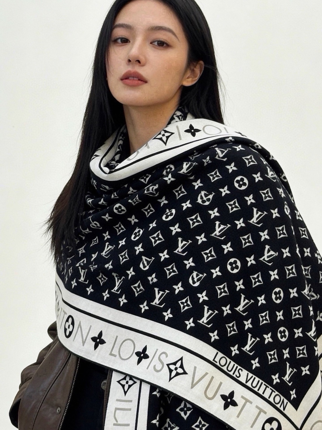 🆕   MONOGRAM INFINITY 140丝绒方巾 【140顶级丝绒双面同色】 Monogram Infinit