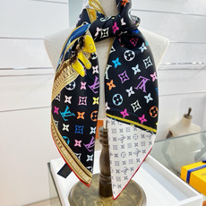 🆕 LV X TM MONOGRAM MULTICOLOR COLLECTOR SQUARE 90方巾 路易威登携手 🆕 LV X TM MONOGRAM MULTICOLOR COLLECTOR SQUARE 90方巾 路易威登携手