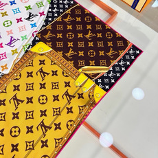 🆕 LV X TM MONOGRAM MULTICOLOR COLLECTOR SQUARE 90方巾 路易威登携手 🆕 LV X TM MONOGRAM MULTICOLOR COLLECTOR SQUARE 90方巾 路易威登携手