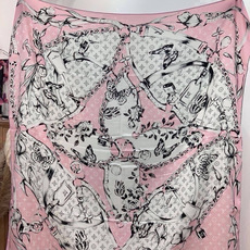 🆕 LV x TM 140披肩 【140顶级丝绒双面同色披肩】 本款L Multicolor披肩出自路易威登与知名日本 🆕 LV x TM 140披肩 【140顶级丝绒双面同色披肩】 本款L Multicolor披肩出自路易威登与知名日本