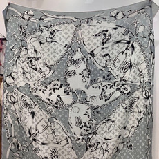 🆕 LV x TM 140披肩 【140顶级丝绒双面同色披肩】 本款L Multicolor披肩出自路易威登与知名日本 🆕 LV x TM 140披肩 【140顶级丝绒双面同色披肩】 本款L Multicolor披肩出自路易威登与知名日本