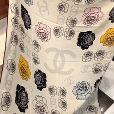🆕 香奈儿上新❤️ 【Chanel】 经典茶花优雅Coco风,Chanel最新丝绒大方巾~气质到骨子里,香奶奶新一 🆕 香奈儿上新❤️ 【Chanel】 经典茶花优雅Coco风,Chanel最新丝绒大方巾~气质到骨子里,香奶奶新一