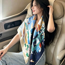 🆕 “诗意遨游”90方巾 手工卷边斜纹真丝方巾(100%桑蚕丝)。 这款爱马仕的经典单品展现强大而迷人的女性魅力精髓。 🆕 “诗意遨游”90方巾 手工卷边斜纹真丝方巾(100%桑蚕丝)。 这款爱马仕的经典单品展现强大而迷人的女性魅力精髓。