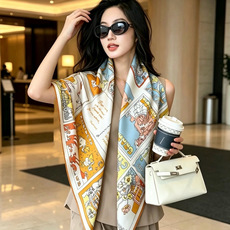 🆕 “乐享天地”90方巾-Hermes 丝巾名称:乐享天地 设计师:Ba🆕 Ptiste Virot 尺寸:88.5 🆕 “乐享天地”90方巾-Hermes 丝巾名称:乐享天地 设计师:Ba🆕 Ptiste Virot 尺寸:88.5