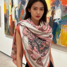 🆕 会发光发亮的围巾 羊绒新款🆕👏买了都说好看‼️推荐💕爱马仕羊绒方巾,顶级工艺超值‼️爱马仕专柜爆款🎁💟立体呈现图 🆕 会发光发亮的围巾 羊绒新款🆕👏买了都说好看‼️推荐💕爱马仕羊绒方巾,顶级工艺超值‼️爱马仕专柜爆款🎁💟立体呈现图