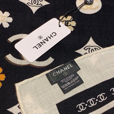 🆕 香奈儿上新❤️ 【Chanel】 经典茶花优雅Coco风,Chanel最新丝绒大方巾~气质到骨子里,香奶奶新一 🆕 香奈儿上新❤️ 【Chanel】 经典茶花优雅Coco风,Chanel最新丝绒大方巾~气质到骨子里,香奶奶新一