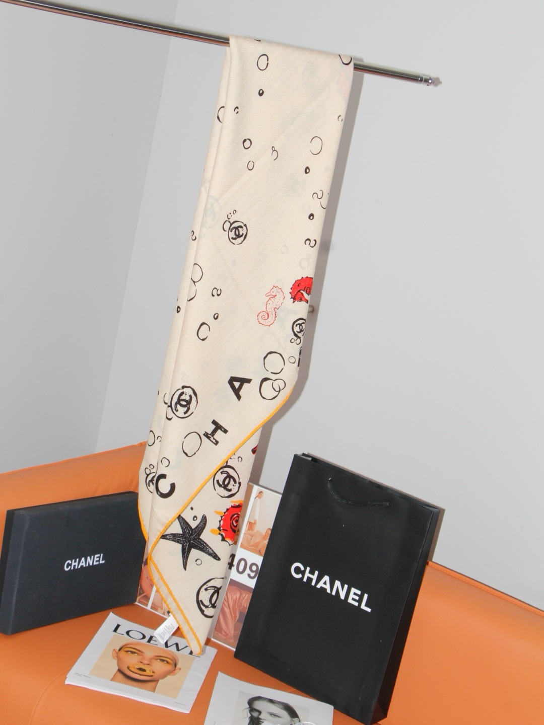 Chanel 🌊✨🐚💙Coco Beach 140双面丝绒披肩 26秋冬新品～ 被它的印花治愈，Coco Beach系列