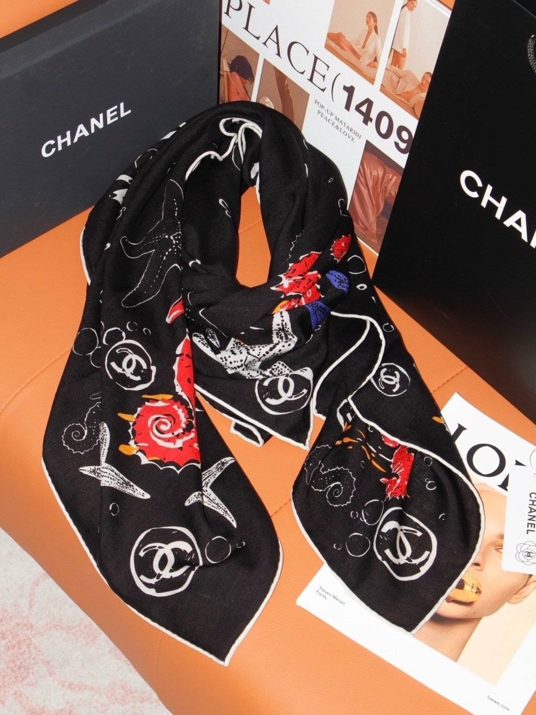 Chanel 🌊✨🐚💙Coco Beach 140双面丝绒披肩 26秋冬新品～ 被它的印花治愈，Coco Beach系列