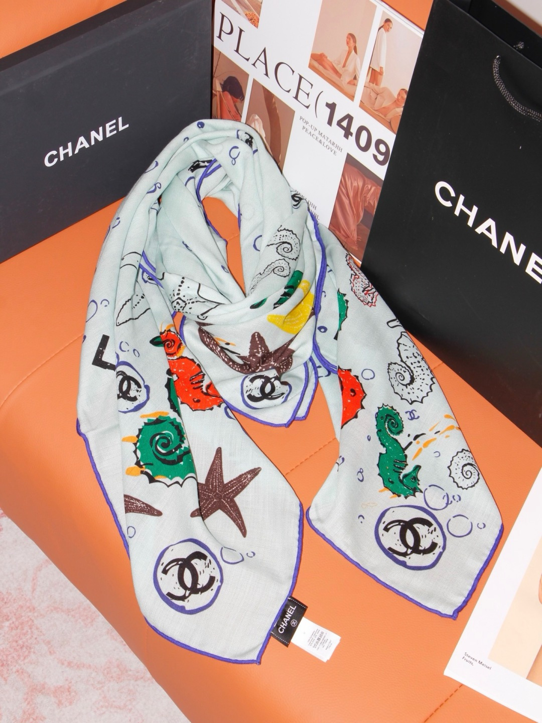 Chanel 🌊✨🐚💙Coco Beach 140双面丝绒披肩 26秋冬新品～ 被它的印花治愈，Coco Beach系列