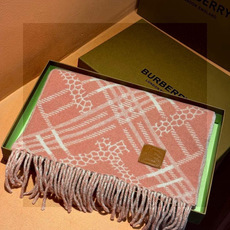 双面围巾 🆕Burberry · 巴宝莉格子围巾❗️好看的要疯掉了,太有型太有魅力了❗️❗️非常斯文时尚的秋冬单品!真的 双面围巾 🆕Burberry · 巴宝莉格子围巾❗️好看的要疯掉了,太有型太有魅力了❗️❗️非常斯文时尚的秋冬单品!真的