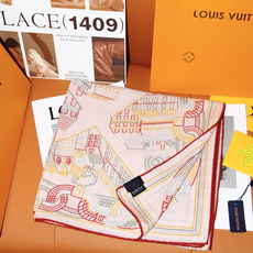 LV x TM 140披肩 【140顶级丝绒双面同色披肩】 本款L Multicolor披肩出自路易威登与知名日本艺术家 LV x TM 140披肩 【140顶级丝绒双面同色披肩】 本款L Multicolor披肩出自路易威登与知名日本艺术家