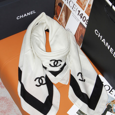 2026秋冬新品 Chanel 140披肩 30%真丝70%羊绒 马修.布拉齐将自己的首个系列作品构思为一场与嘉柏丽尔 2026秋冬新品 Chanel 140披肩 30%真丝70%羊绒 马修.布拉齐将自己的首个系列作品构思为一场与嘉柏丽尔