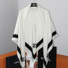 2026秋冬新品 Chanel 140披肩 30%真丝70%羊绒 马修.布拉齐将自己的首个系列作品构思为一场与嘉柏丽尔 2026秋冬新品 Chanel 140披肩 30%真丝70%羊绒 马修.布拉齐将自己的首个系列作品构思为一场与嘉柏丽尔
