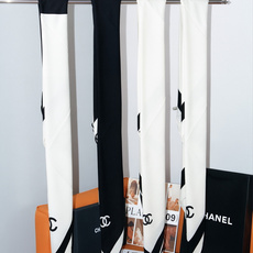 2026秋冬新品 Chanel 140披肩 30%真丝70%羊绒 马修.布拉齐将自己的首个系列作品构思为一场与嘉柏丽尔 2026秋冬新品 Chanel 140披肩 30%真丝70%羊绒 马修.布拉齐将自己的首个系列作品构思为一场与嘉柏丽尔