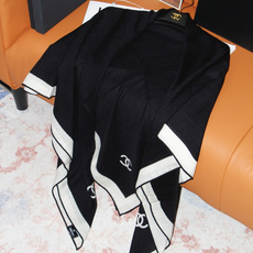 2026秋冬新品 Chanel 140披肩 30%真丝70%羊绒 马修.布拉齐将自己的首个系列作品构思为一场与嘉柏丽尔 2026秋冬新品 Chanel 140披肩 30%真丝70%羊绒 马修.布拉齐将自己的首个系列作品构思为一场与嘉柏丽尔