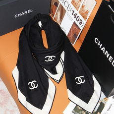 2026秋冬新品 Chanel 140披肩 30%真丝70%羊绒 马修.布拉齐将自己的首个系列作品构思为一场与嘉柏丽尔 2026秋冬新品 Chanel 140披肩 30%真丝70%羊绒 马修.布拉齐将自己的首个系列作品构思为一场与嘉柏丽尔