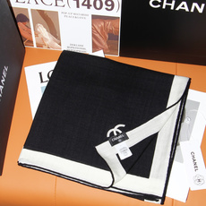 2026秋冬新品 Chanel 140披肩 30%真丝70%羊绒 马修.布拉齐将自己的首个系列作品构思为一场与嘉柏丽尔 2026秋冬新品 Chanel 140披肩 30%真丝70%羊绒 马修.布拉齐将自己的首个系列作品构思为一场与嘉柏丽尔