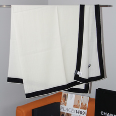 2026秋冬新品 Chanel 140披肩 30%真丝70%羊绒 马修.布拉齐将自己的首个系列作品构思为一场与嘉柏丽尔 2026秋冬新品 Chanel 140披肩 30%真丝70%羊绒 马修.布拉齐将自己的首个系列作品构思为一场与嘉柏丽尔