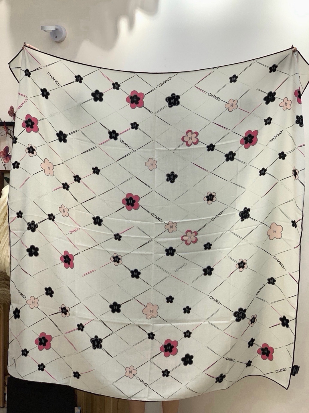 📦新款💖💖🏻🏻【山茶花印花140】140丝绒双面同色印花方巾‼️抢‼️VIP推荐 ‼️下手一定要快【高端 大爱 ‼️纯羊