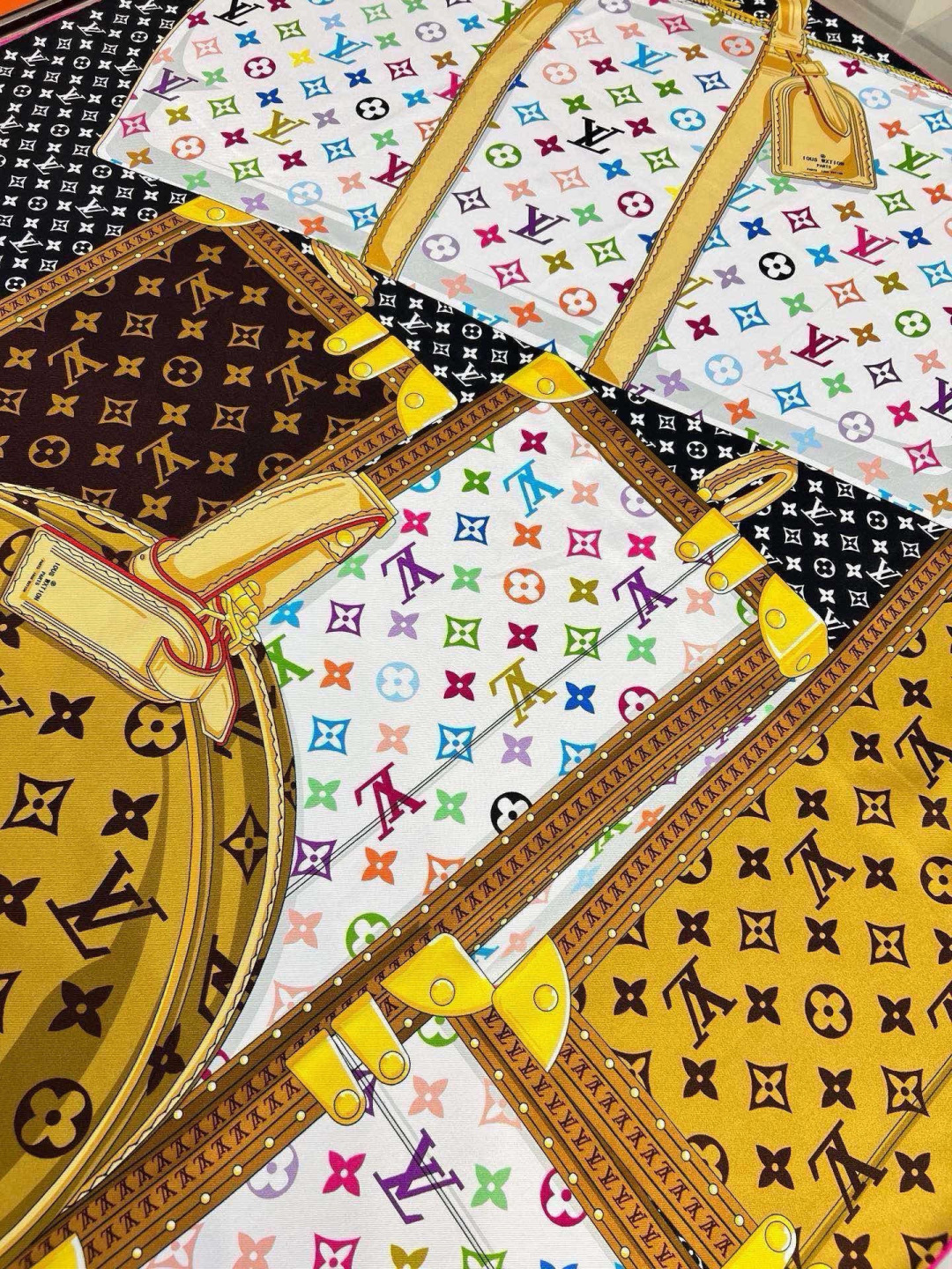 LV X TM MONOGRAM MULTICOLOR COLLECTOR SQUARE 90方巾 路易威登携手日本艺术