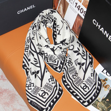 2026秋冬新品 Chanel 140披肩 30%真丝70%羊绒 马修.布拉齐将自己的首个系列作品构思为一场与嘉柏丽尔 2026秋冬新品 Chanel 140披肩 30%真丝70%羊绒 马修.布拉齐将自己的首个系列作品构思为一场与嘉柏丽尔