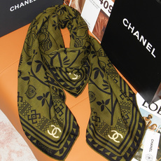 2026秋冬新品 Chanel 140披肩 30%真丝70%羊绒 马修.布拉齐将自己的首个系列作品构思为一场与嘉柏丽尔 2026秋冬新品 Chanel 140披肩 30%真丝70%羊绒 马修.布拉齐将自己的首个系列作品构思为一场与嘉柏丽尔