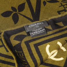 2026秋冬新品 Chanel 140披肩 30%真丝70%羊绒 马修.布拉齐将自己的首个系列作品构思为一场与嘉柏丽尔 2026秋冬新品 Chanel 140披肩 30%真丝70%羊绒 马修.布拉齐将自己的首个系列作品构思为一场与嘉柏丽尔