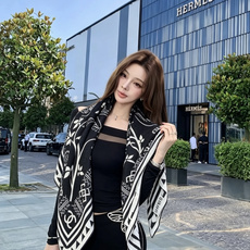 2026秋冬新品 Chanel 140披肩 30%真丝70%羊绒 马修.布拉齐将自己的首个系列作品构思为一场与嘉柏丽尔 2026秋冬新品 Chanel 140披肩 30%真丝70%羊绒 马修.布拉齐将自己的首个系列作品构思为一场与嘉柏丽尔