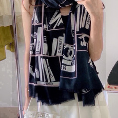 💟上新🌺羊绒披肩🌟长巾!强烈推荐价格超美!实物更美羊绒面料!纹理清晰、细腻可见 每一个套色、每一个笔触,都是用心去勾画。 💟上新🌺羊绒披肩🌟长巾!强烈推荐价格超美!实物更美羊绒面料!纹理清晰、细腻可见 每一个套色、每一个笔触,都是用心去勾画。