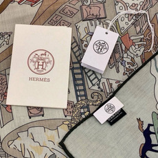 “马术学院”140双面同色丝绒披肩~Hermes 手工卷边丝绒方巾(30%桑蚕丝70%羊绒) 这款爱马仕的经典单品展现 “马术学院”140双面同色丝绒披肩~Hermes 手工卷边丝绒方巾(30%桑蚕丝70%羊绒) 这款爱马仕的经典单品展现
