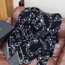 Chanel ~新品~ 【140顶级丝绒双面同色】 繁星点点与双C的完美结合 适合各种场合搭配使用 黑白两色经典优雅 真 Chanel ~新品~ 【140顶级丝绒双面同色】 繁星点点与双C的完美结合 适合各种场合搭配使用 黑白两色经典优雅 真