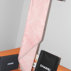 Chanel ~山茶花、口红、经典双C组合设计 140双面丝绒披肩~26秋冬新品 手工卷边丝绒方巾(30%桑蚕丝70%羊 Chanel ~山茶花、口红、经典双C组合设计 140双面丝绒披肩~26秋冬新品 手工卷边丝绒方巾(30%桑蚕丝70%羊